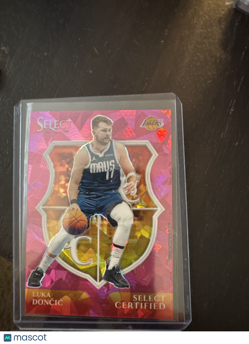 2025 2024-25 Panini Select Select Certified Luka Dončić #16 Pink Prizm 28/99