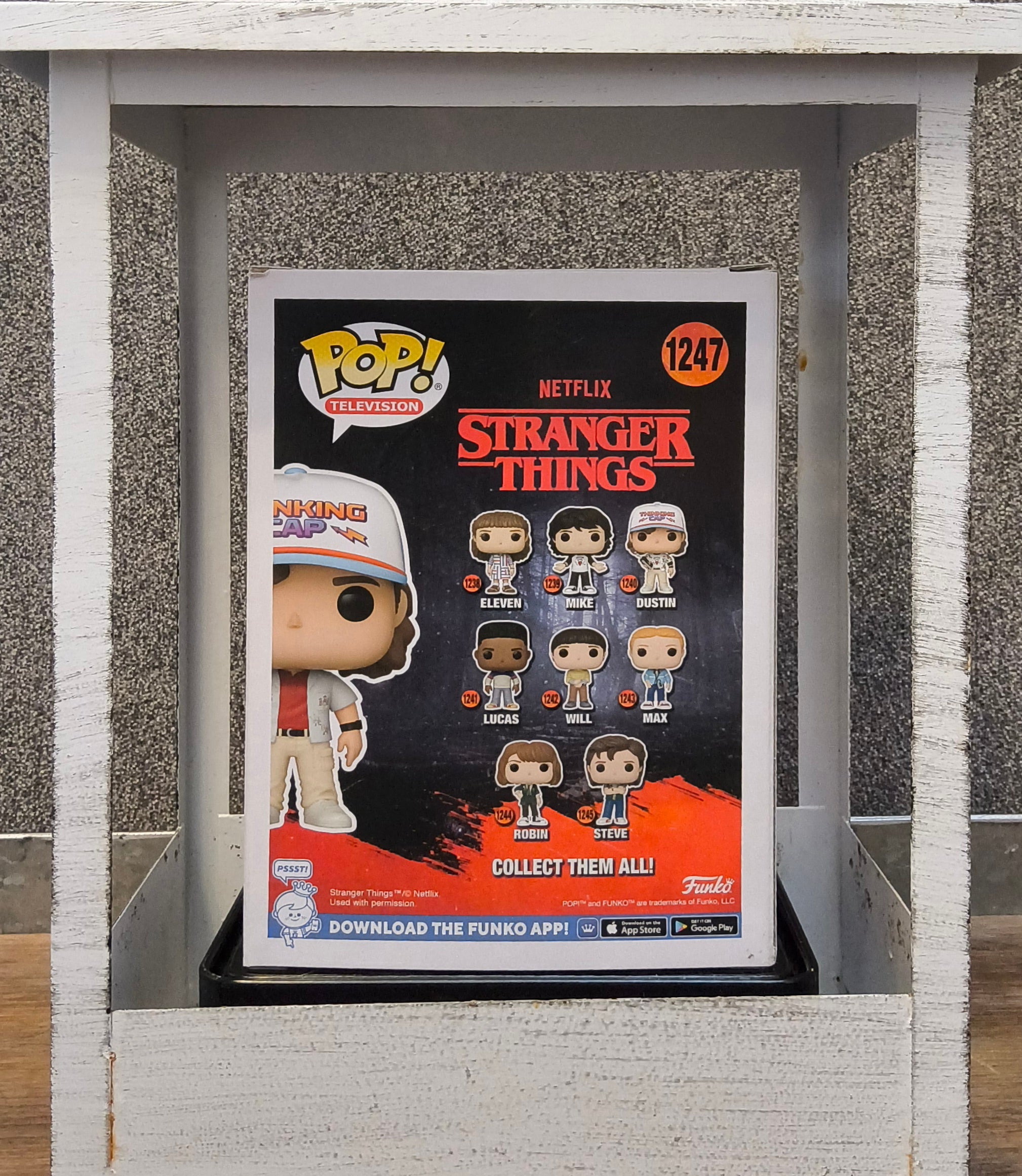 Funko Pop! Stranger Things Dustin #1247 Hot Topic Exclusive
