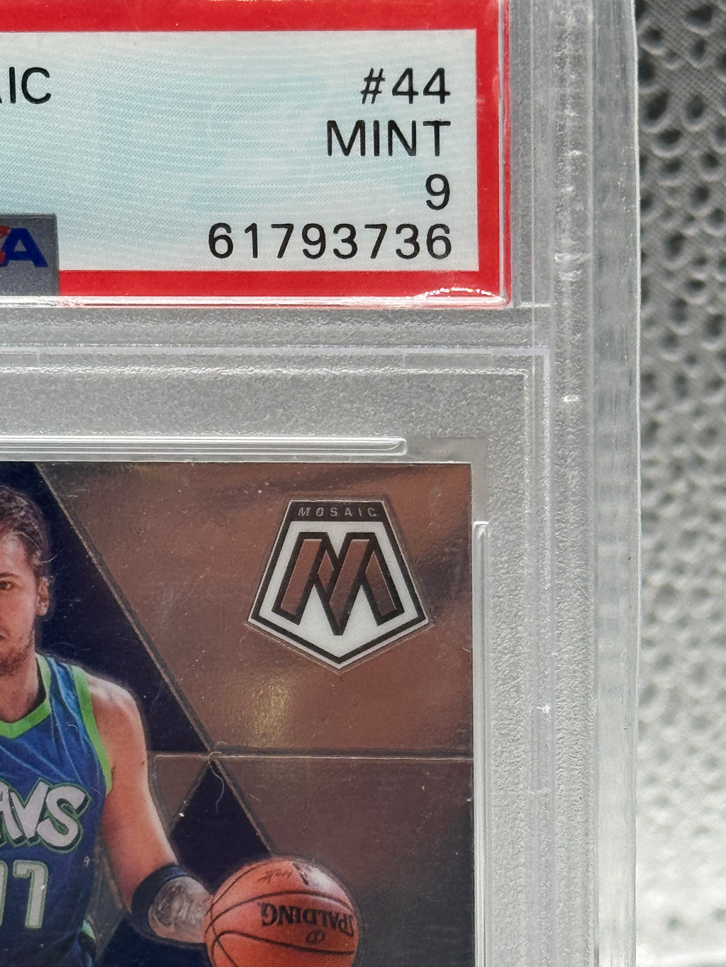 2019 Panini Mosaic Luka Doncic #44 PSA 9