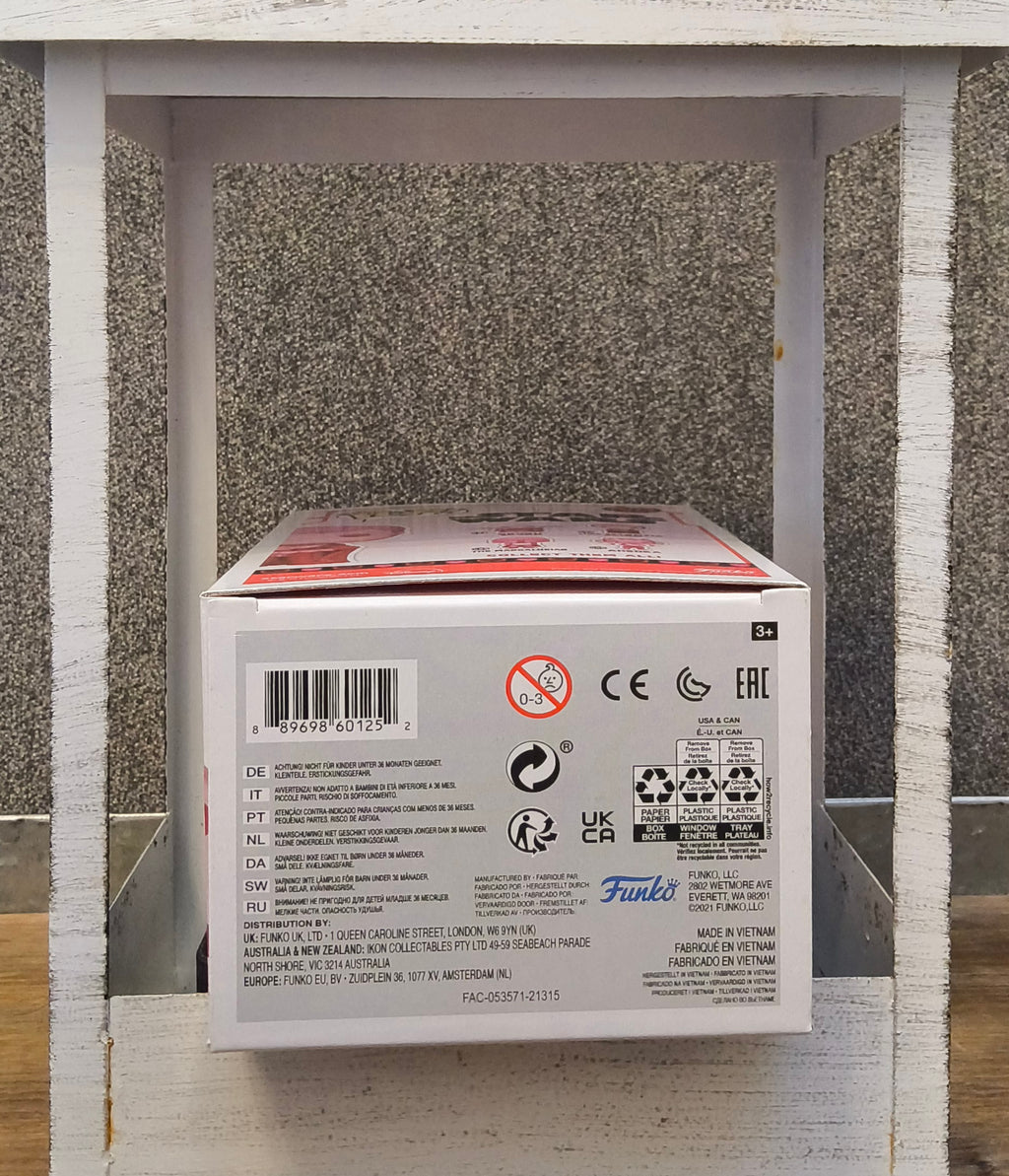 Funko Pop Star Wars #494 Luke Skywalker with Grogu (Valentines Day)