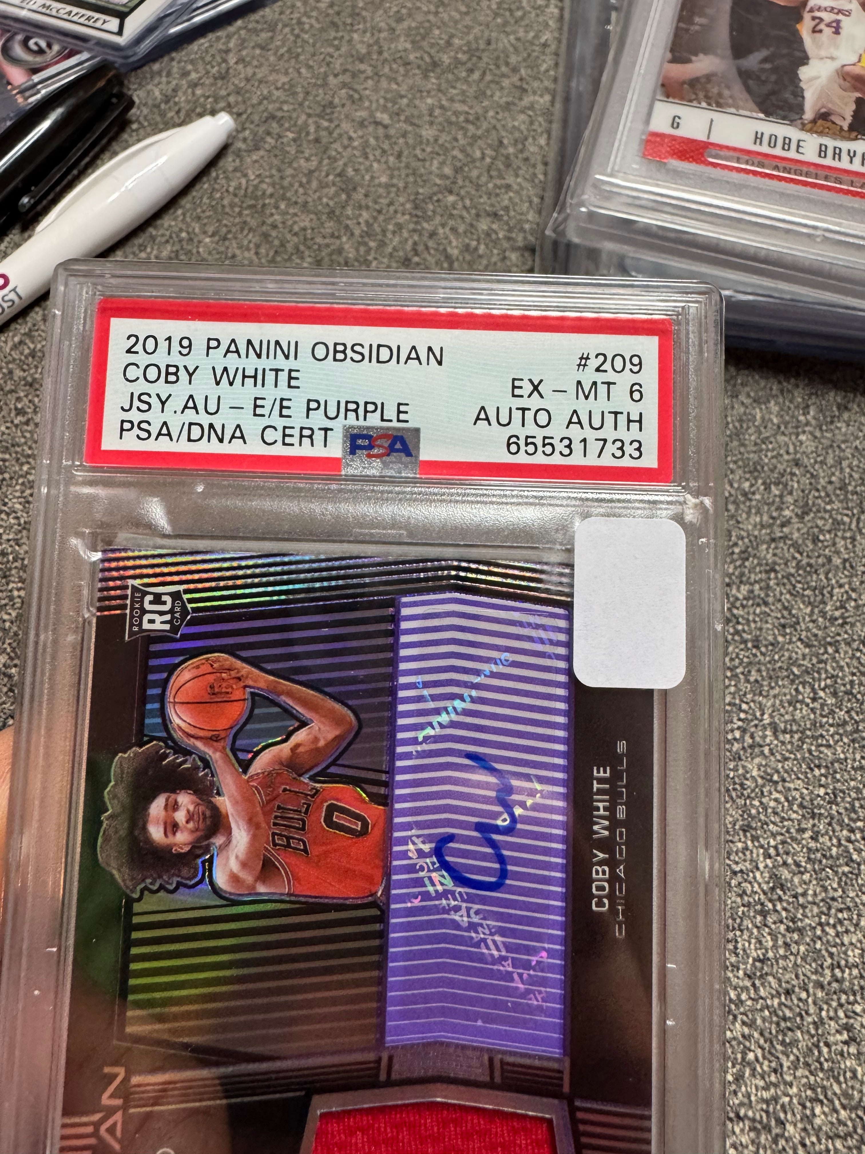 2019 Panini Obsidian Coby White #209 Jsy. Au E E Purple PSA 6 Auto A