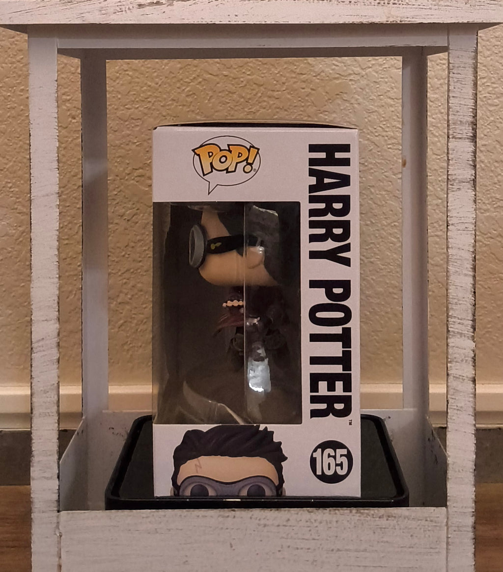 Funko Pop! Vinyl: Harry Potter - Harry Potter With Broom #165