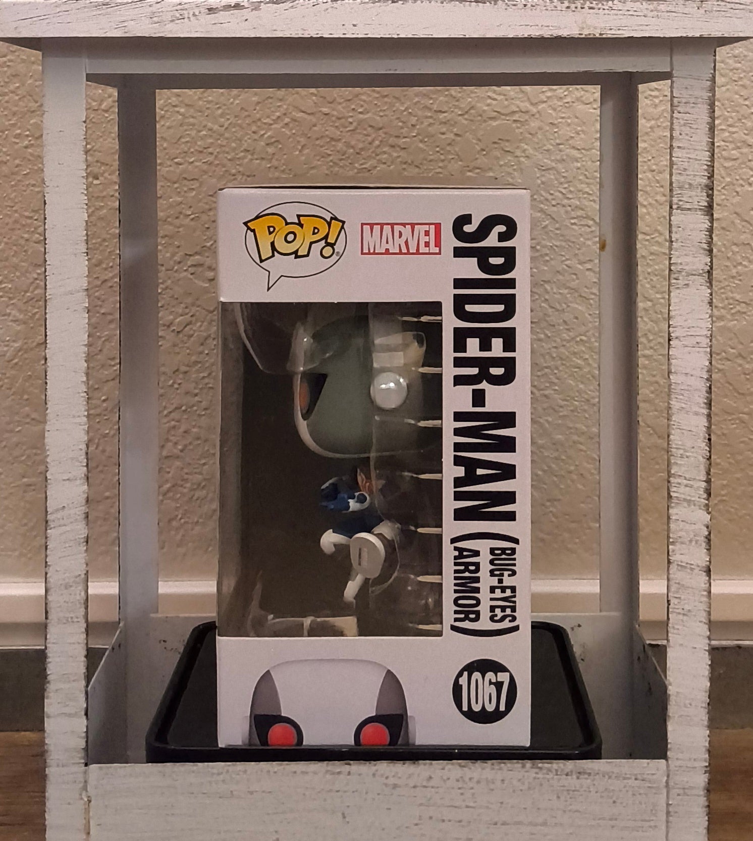 Funko Pop! Marvel - Spider-Man #1067 Bug-Eyes Armor - 2022 Winter Convention LE