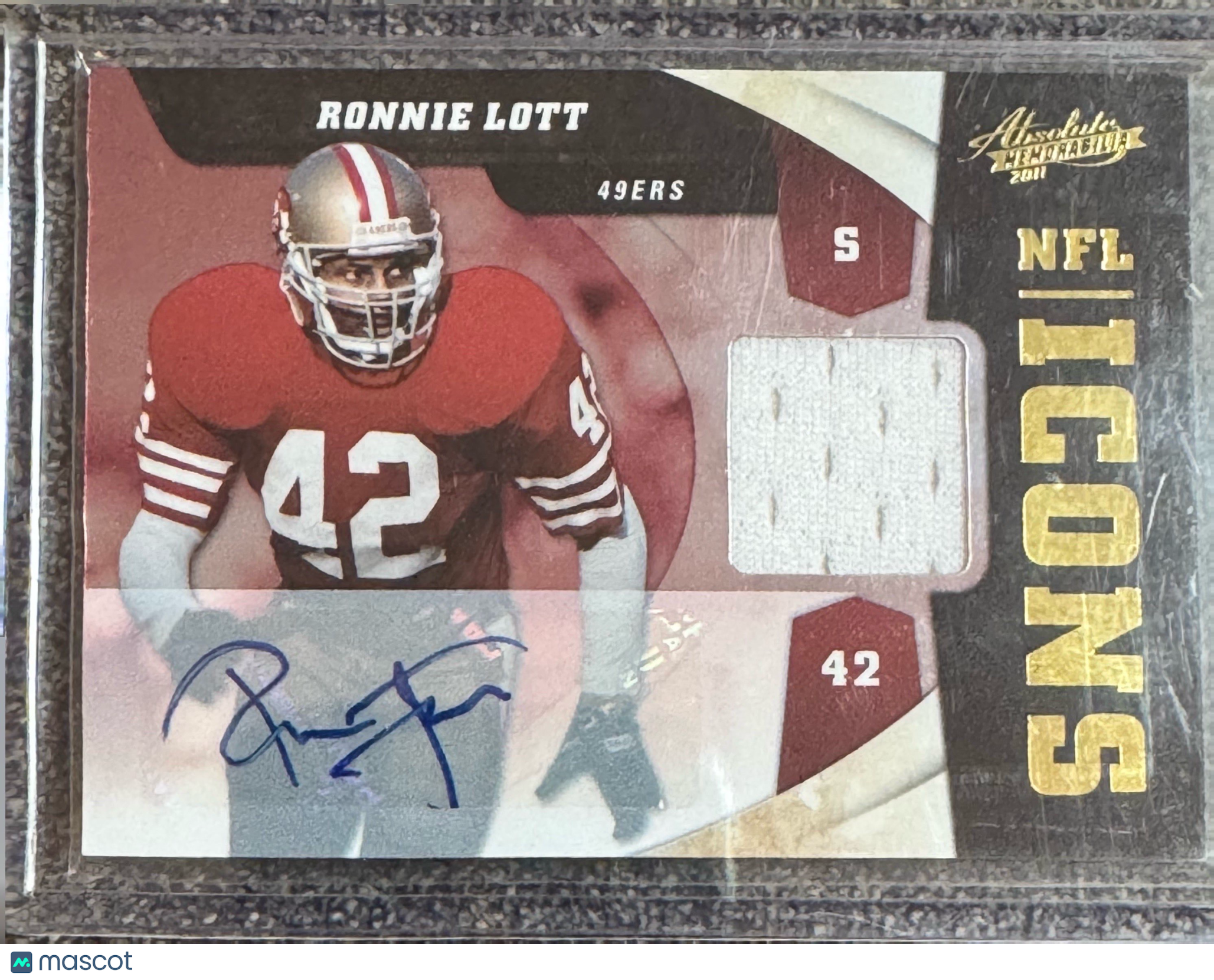 2011 Panini Absolute Memorabilia NFL Icons Ronnie Lott #7 18/25 Patch