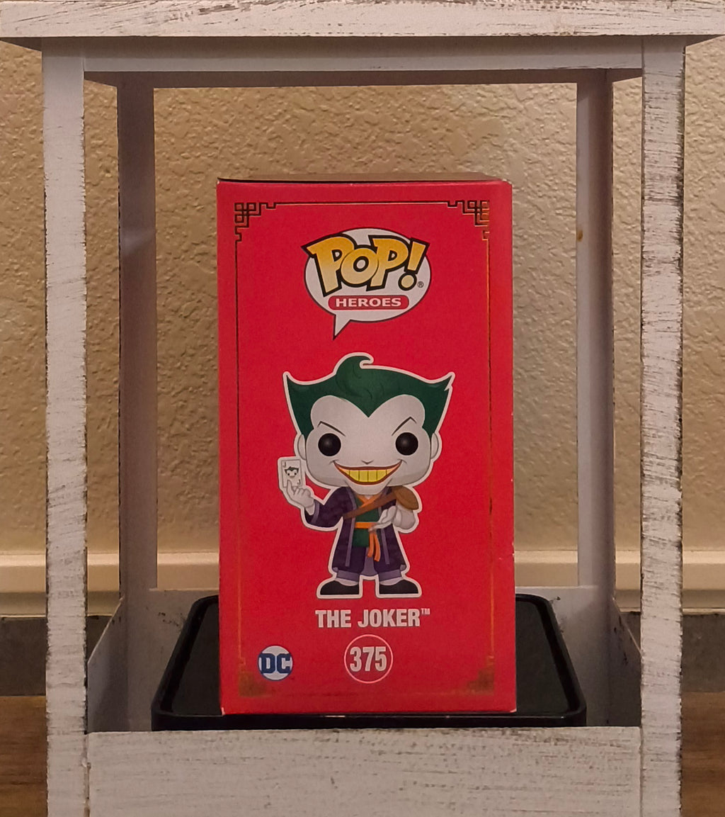 Funko Pop! Vinyl: DC Universe the Joker #375 Figure