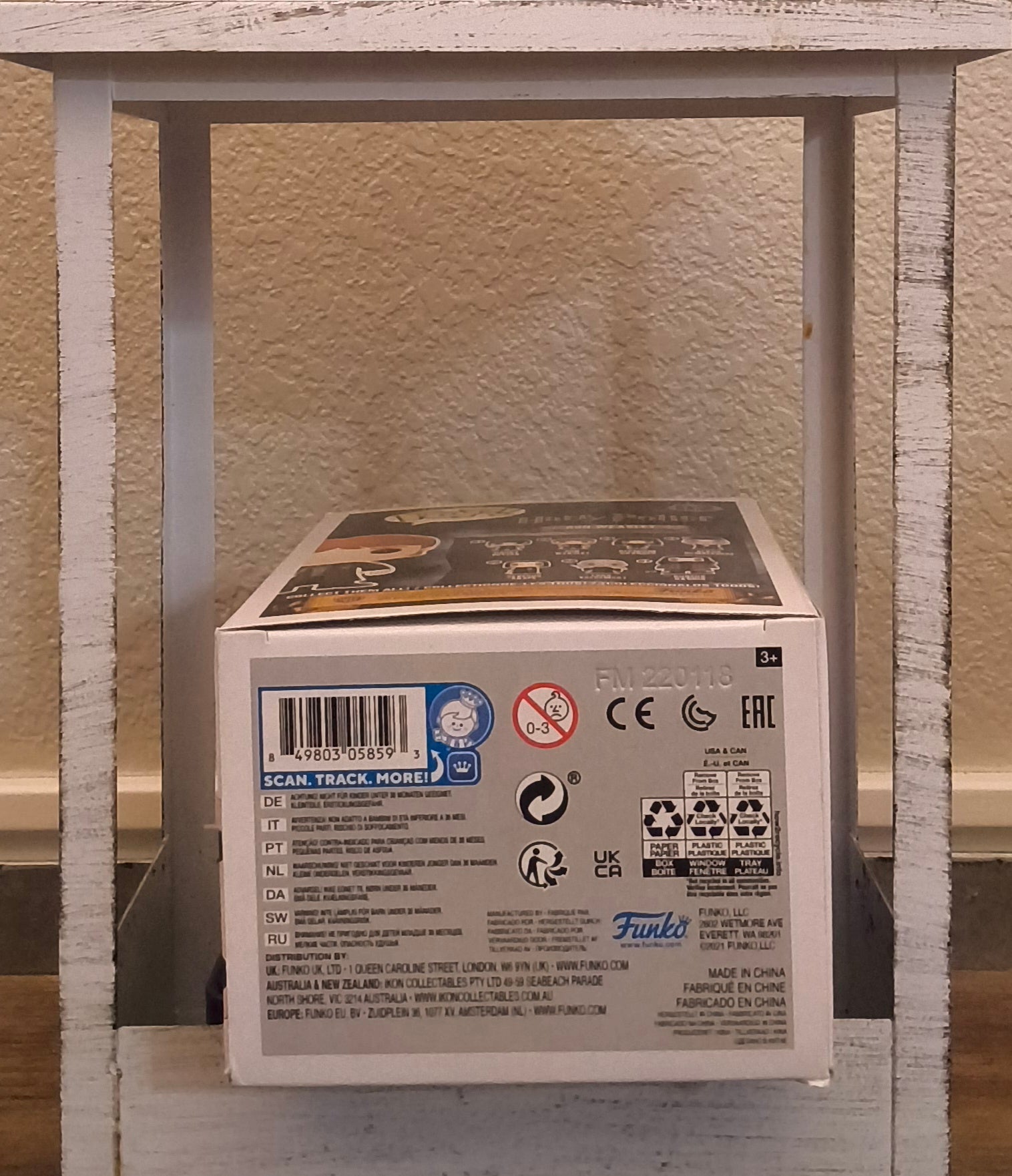 Funko Pop! Harry Potter Ron Weasley Collectible Figure #02 Box Slightly Damaged