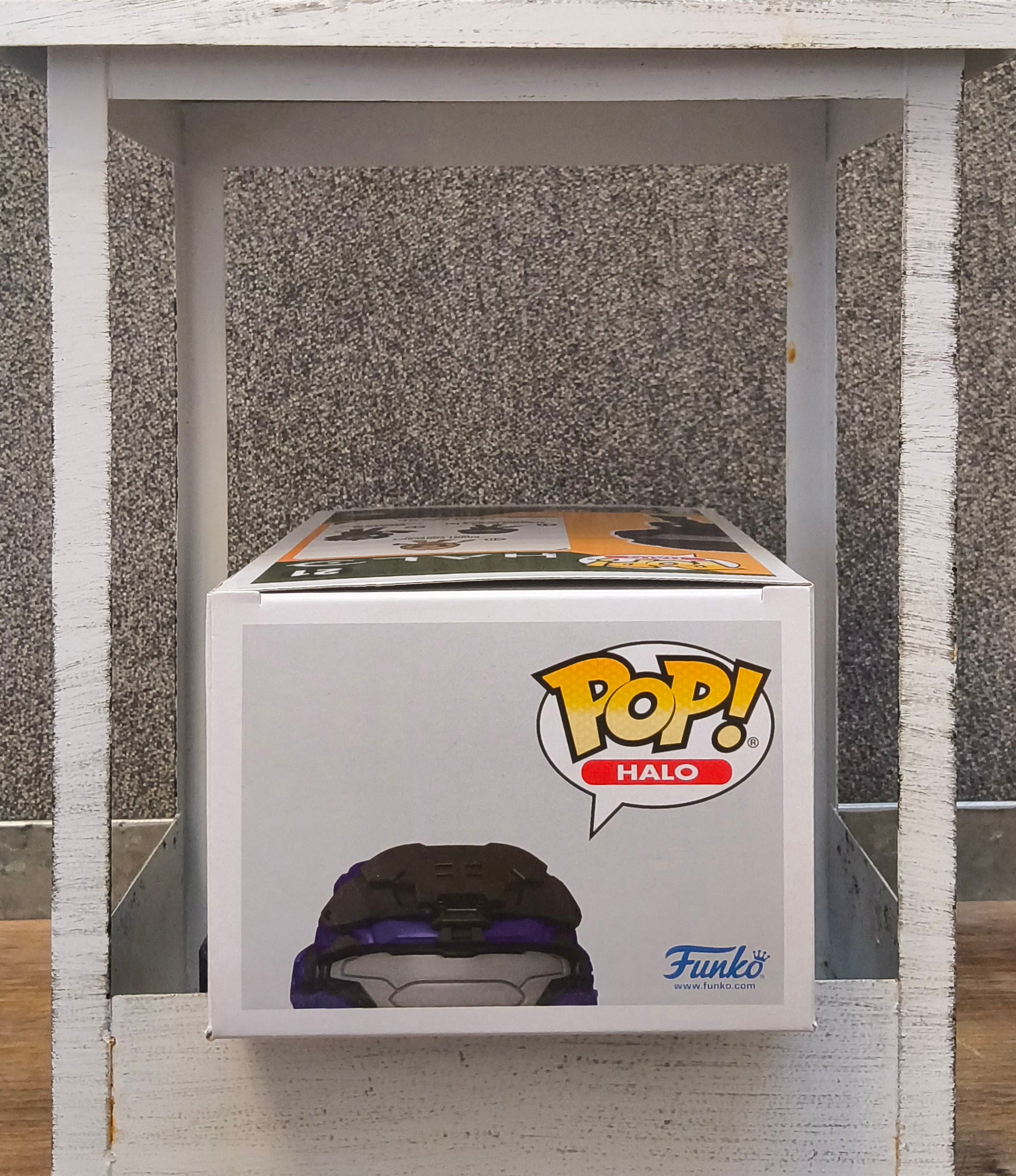 Funko Pop! Vinyl: Halo - Spartan Mark V (B) with Energy Sword #21